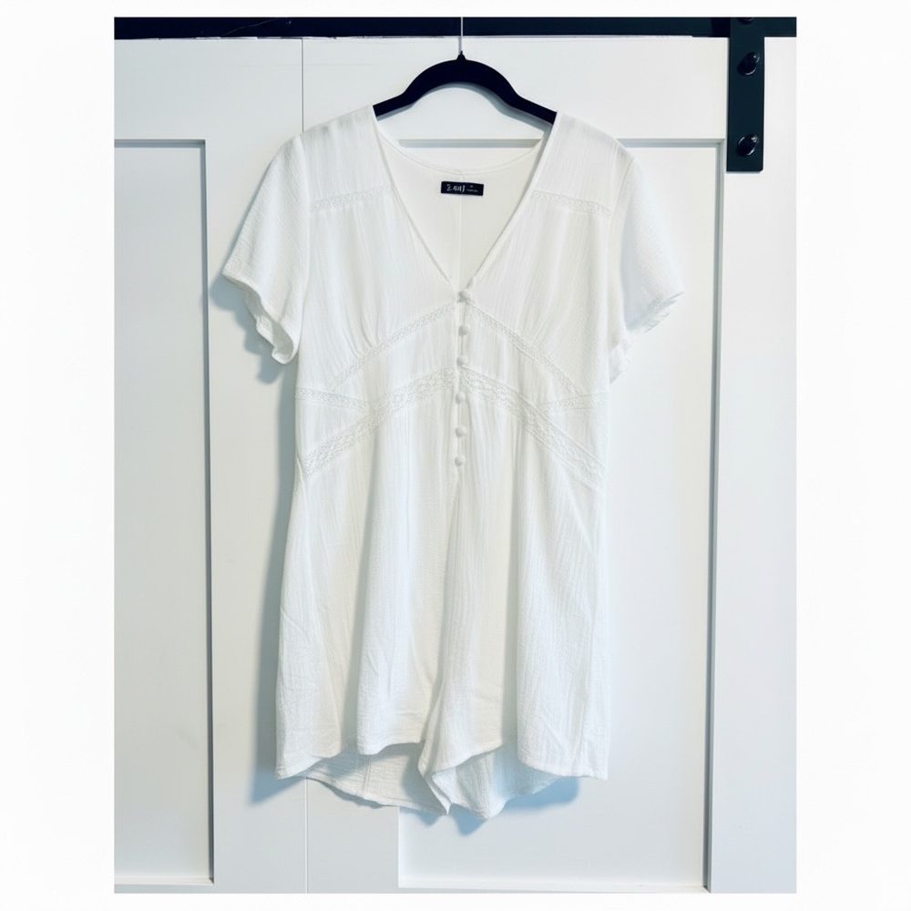 Very J White Button-Front Jumpsuit